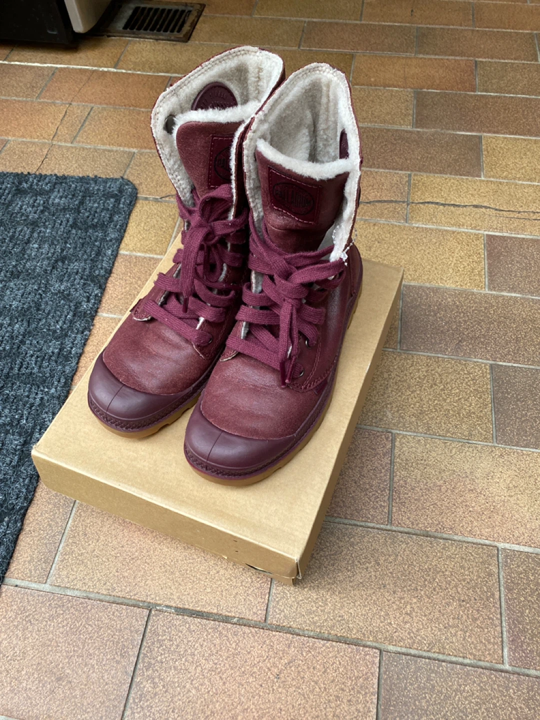NEW Leather Boots Burgundy Fur Lined