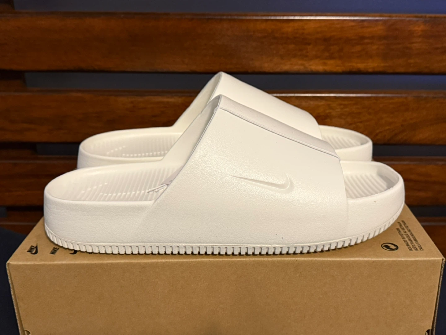 NIKE CALM SLIDES *WOMEN*. - Sz 8 **$40 FIRM** - photo 2