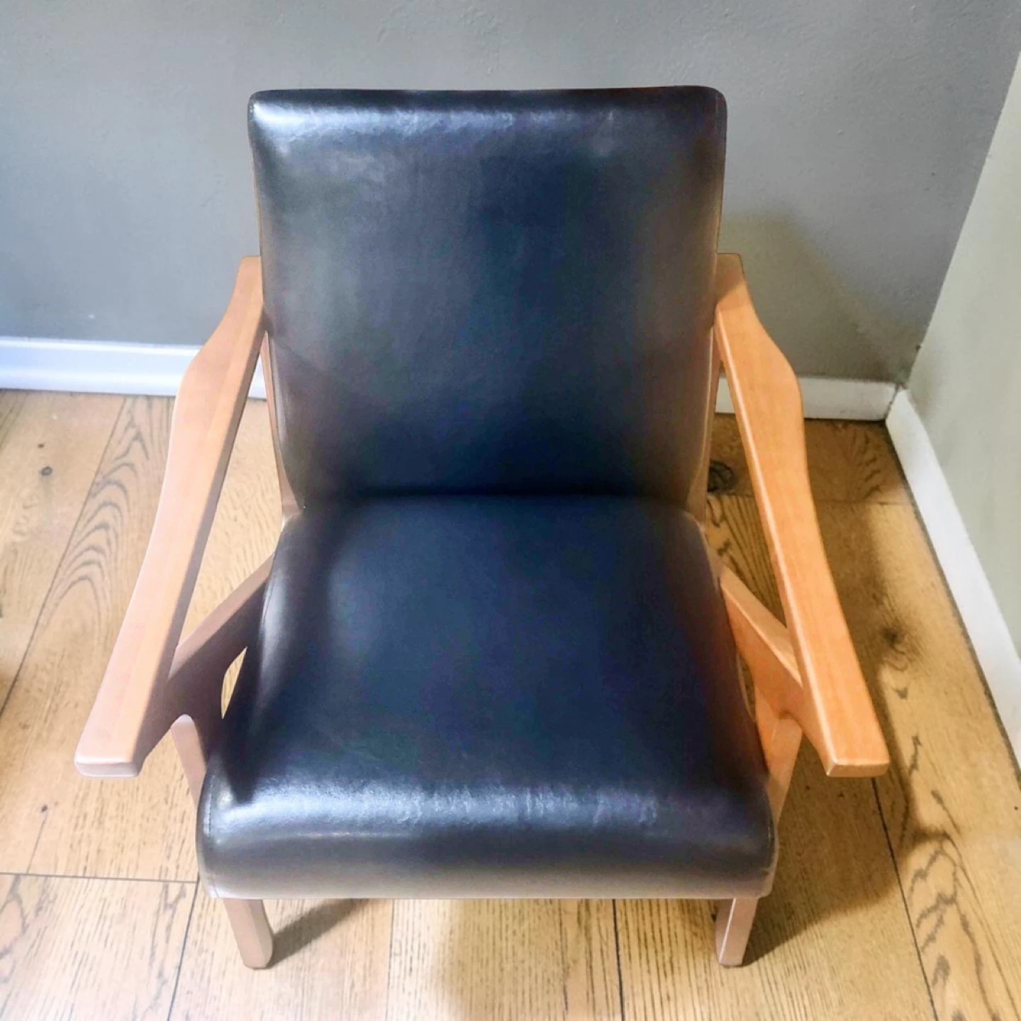 New Mid Century Modern Arm Chair