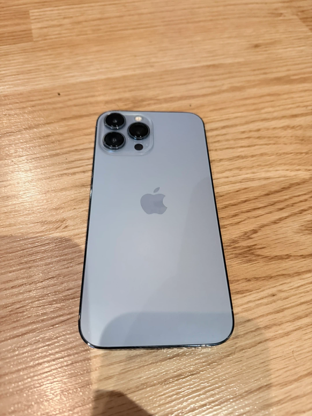 Apple iPhone 13 Pro - Sierra Blue