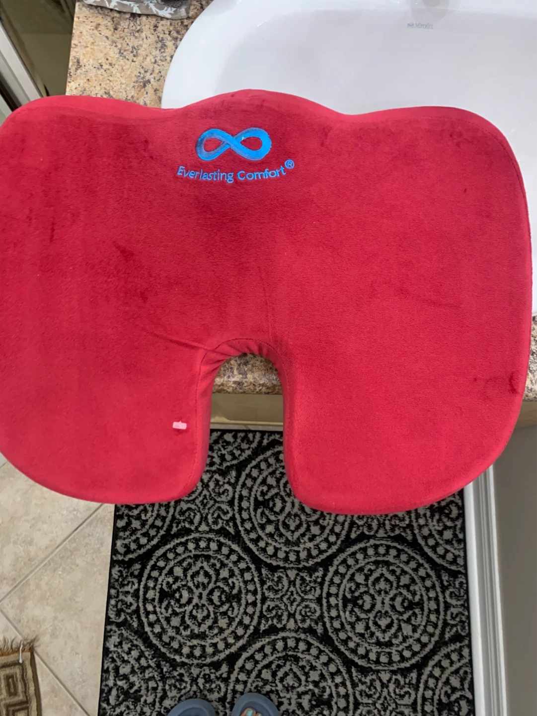 Everlasting Comfort Red Seat Cushion