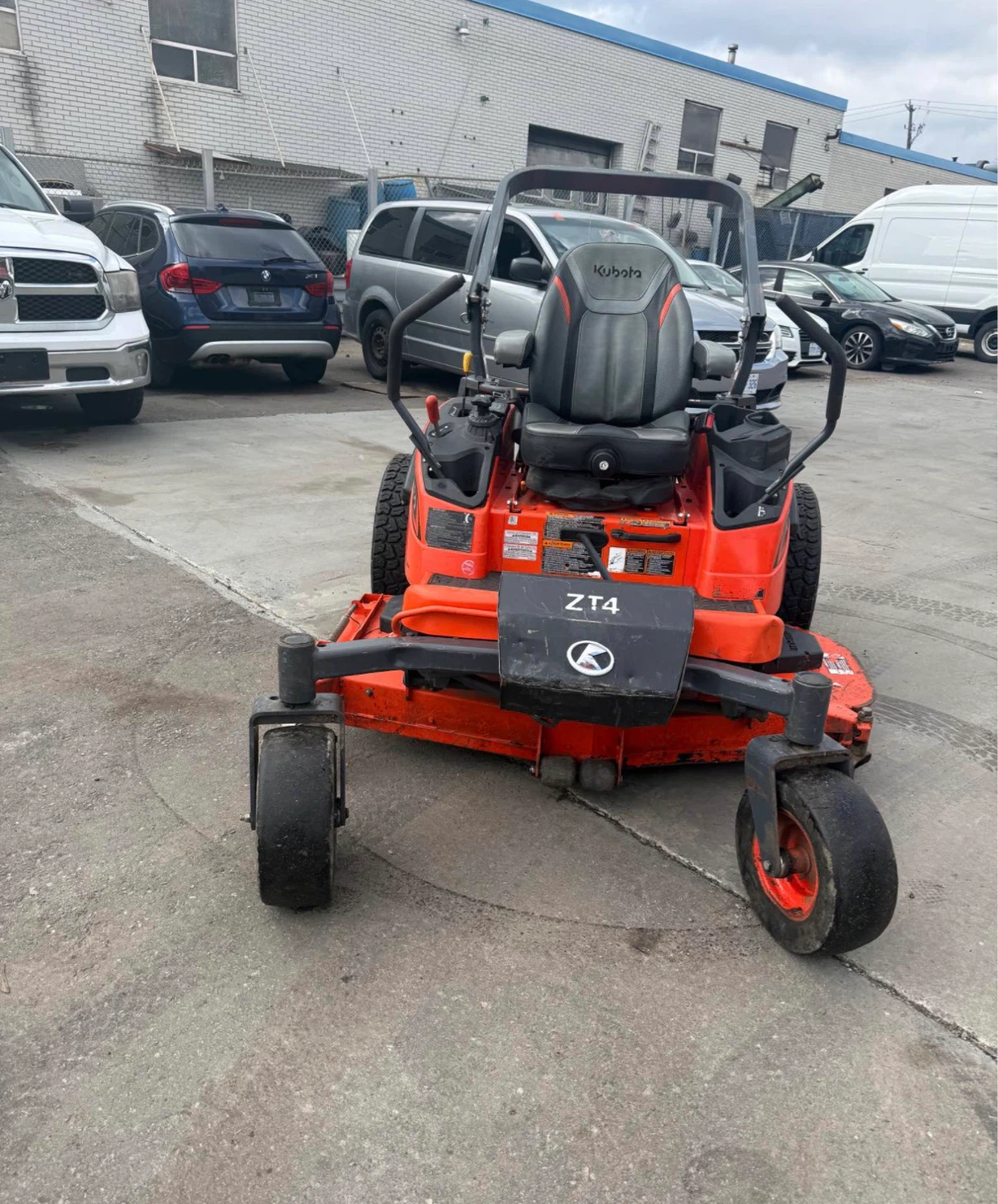 Kubota ZD1211 Zero Turn Mower