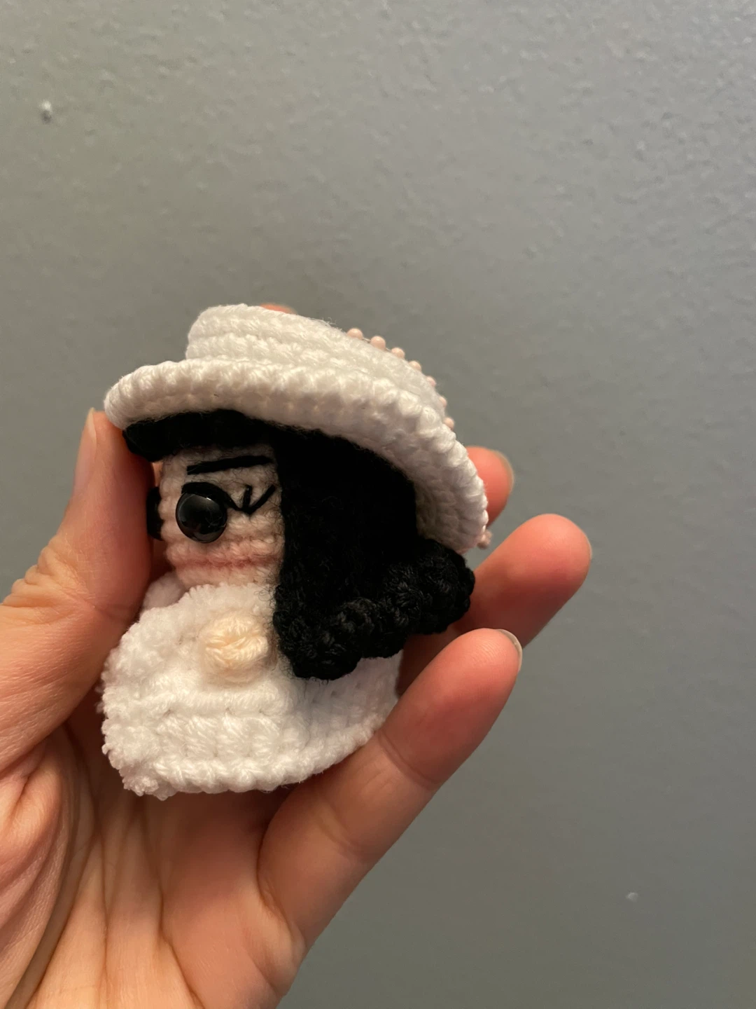 Nico Robin Handmade Crochet Doll Keychain - photo 3