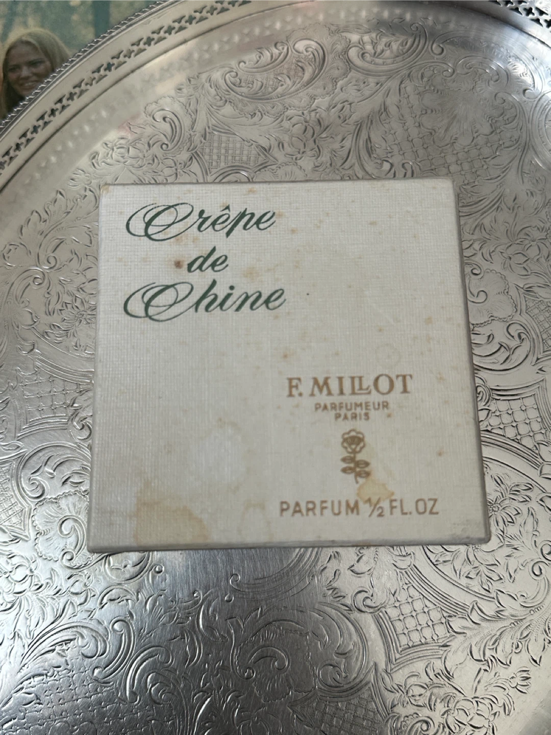 1925 Vintage F. Millot Crepe de Chine Perfume 1/2 Fl. Oz. - photo 5
