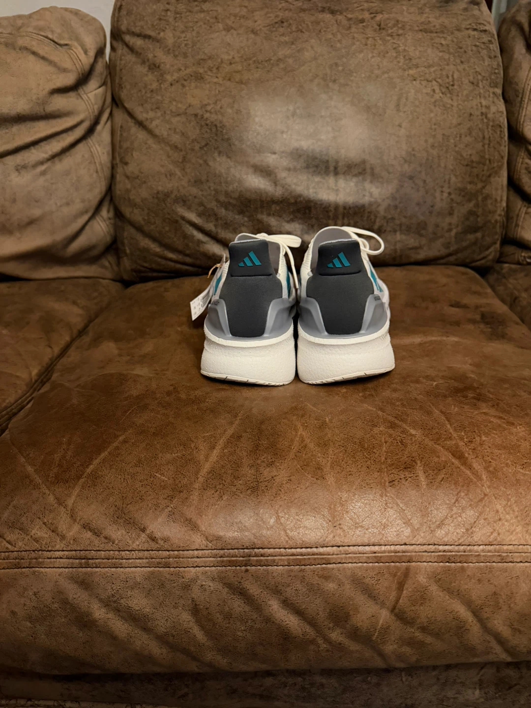 NEW - Adidas Ultraboost - photo 2