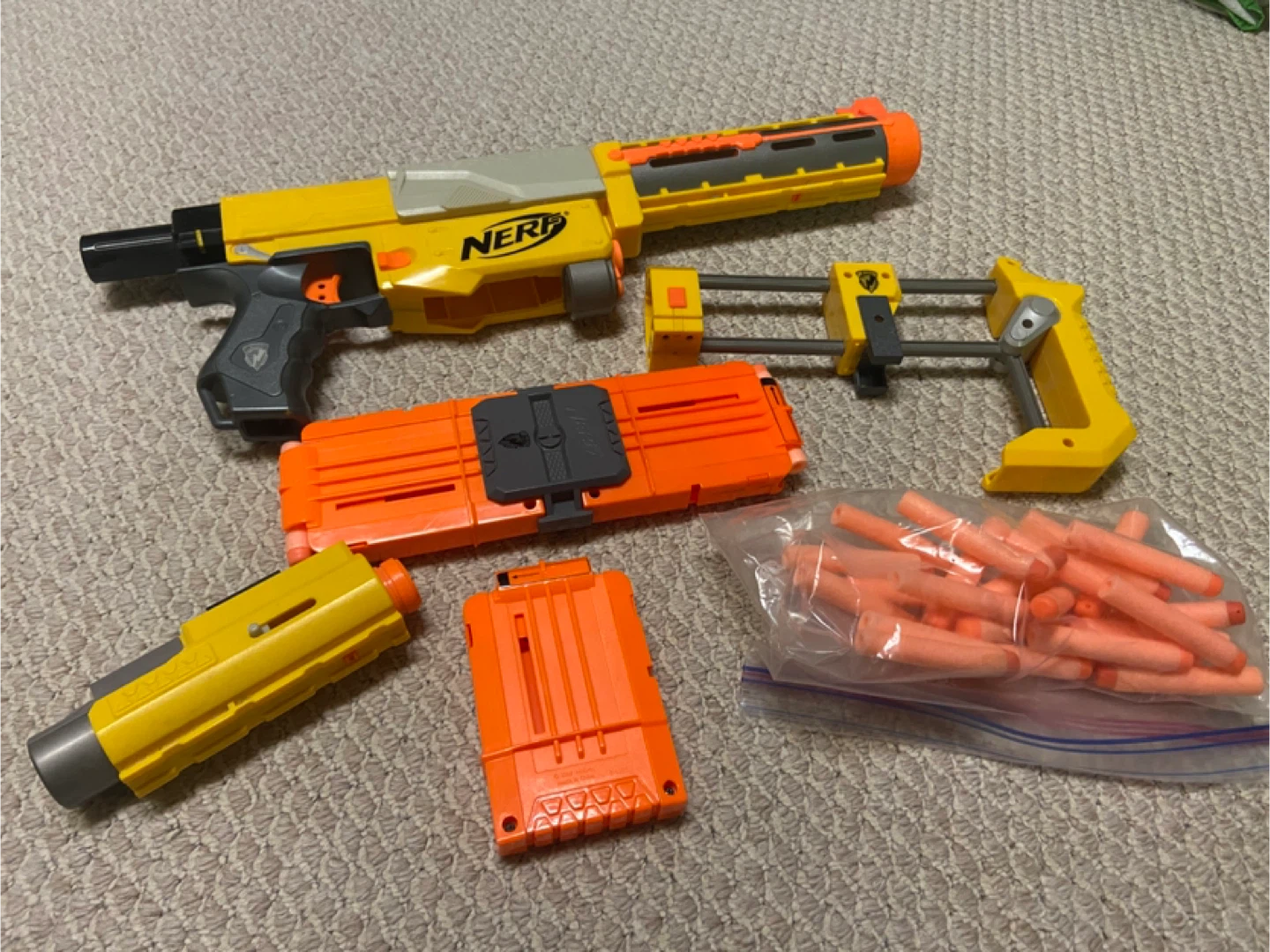 Nerf gun with laser pointer, super soaker gun and BB gun combo - photo 2