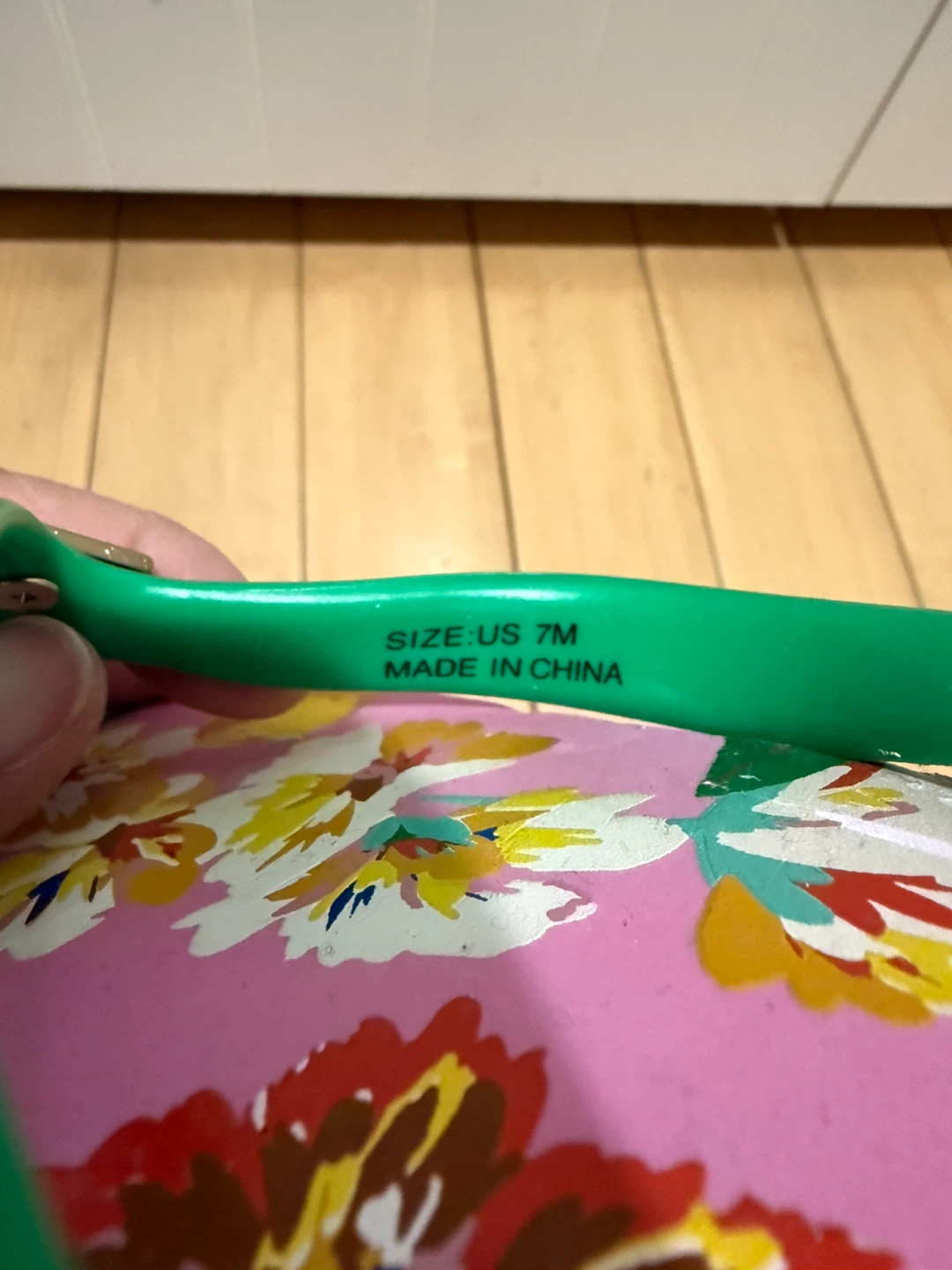 Kate Spade Pink Floral Flip Flops - Size US 7M - photo 3