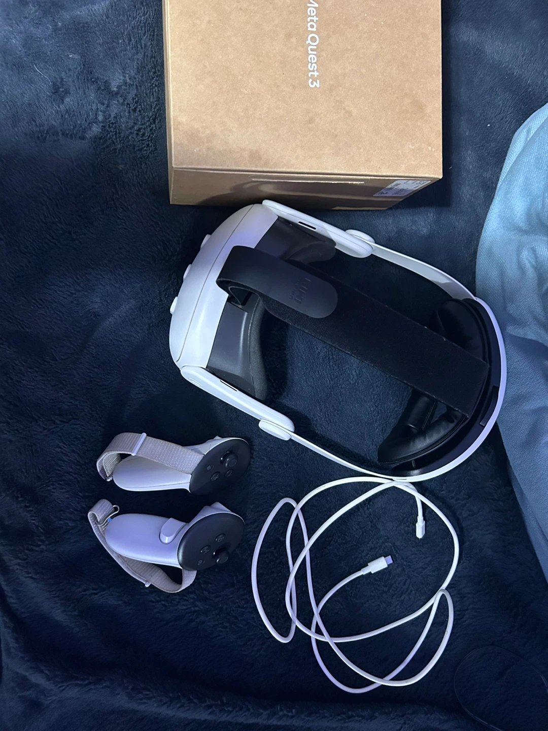 Meta Quest 3 VR Headset with Controllers