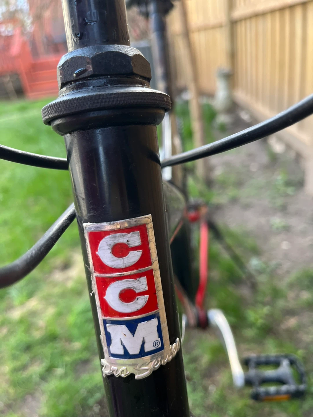 CCM Pro Series Banff Series DH Red Black Mountain Bike - photo 3