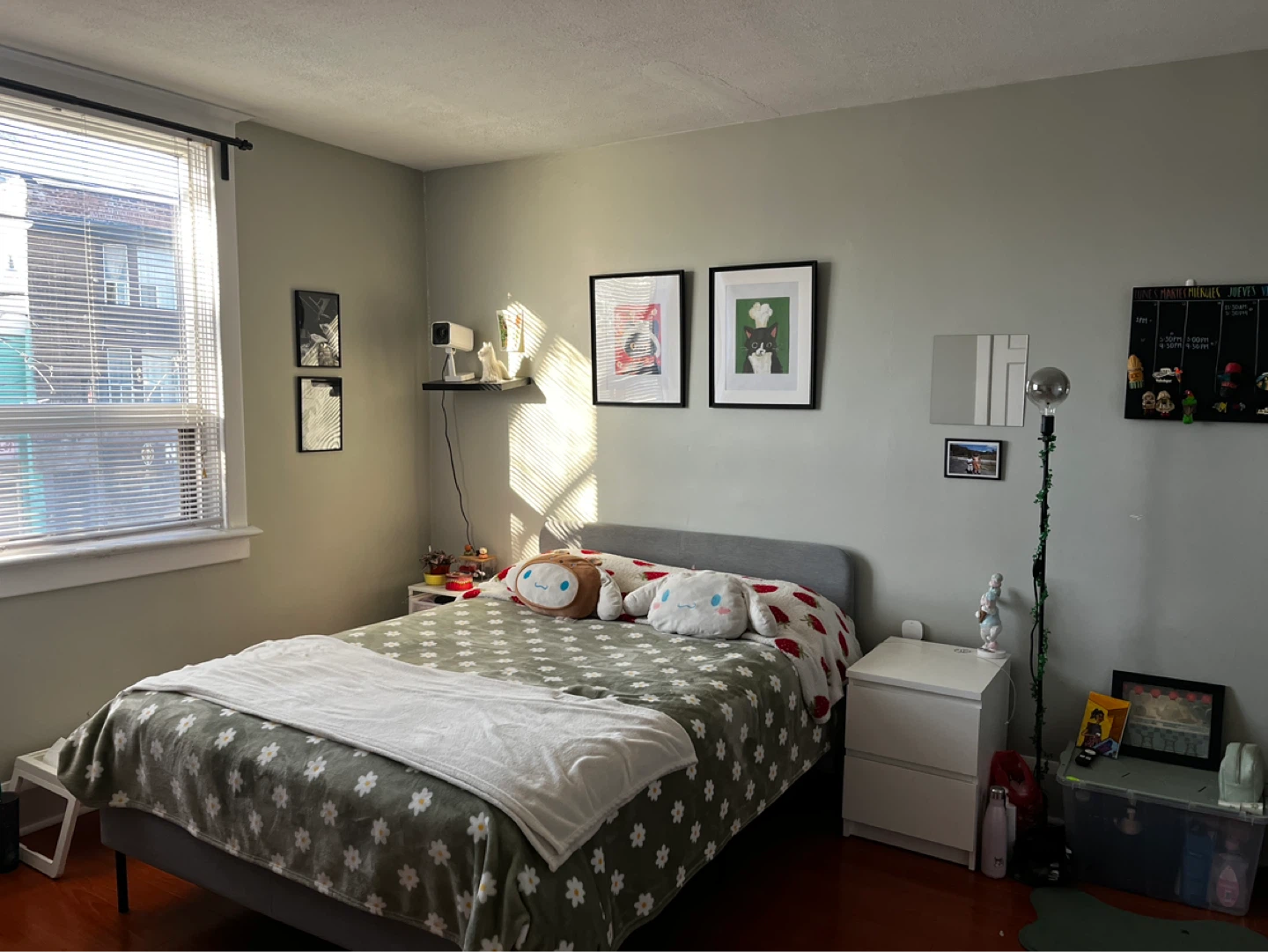 2 Bedrooms avaliable in a 4 bedrooms house
