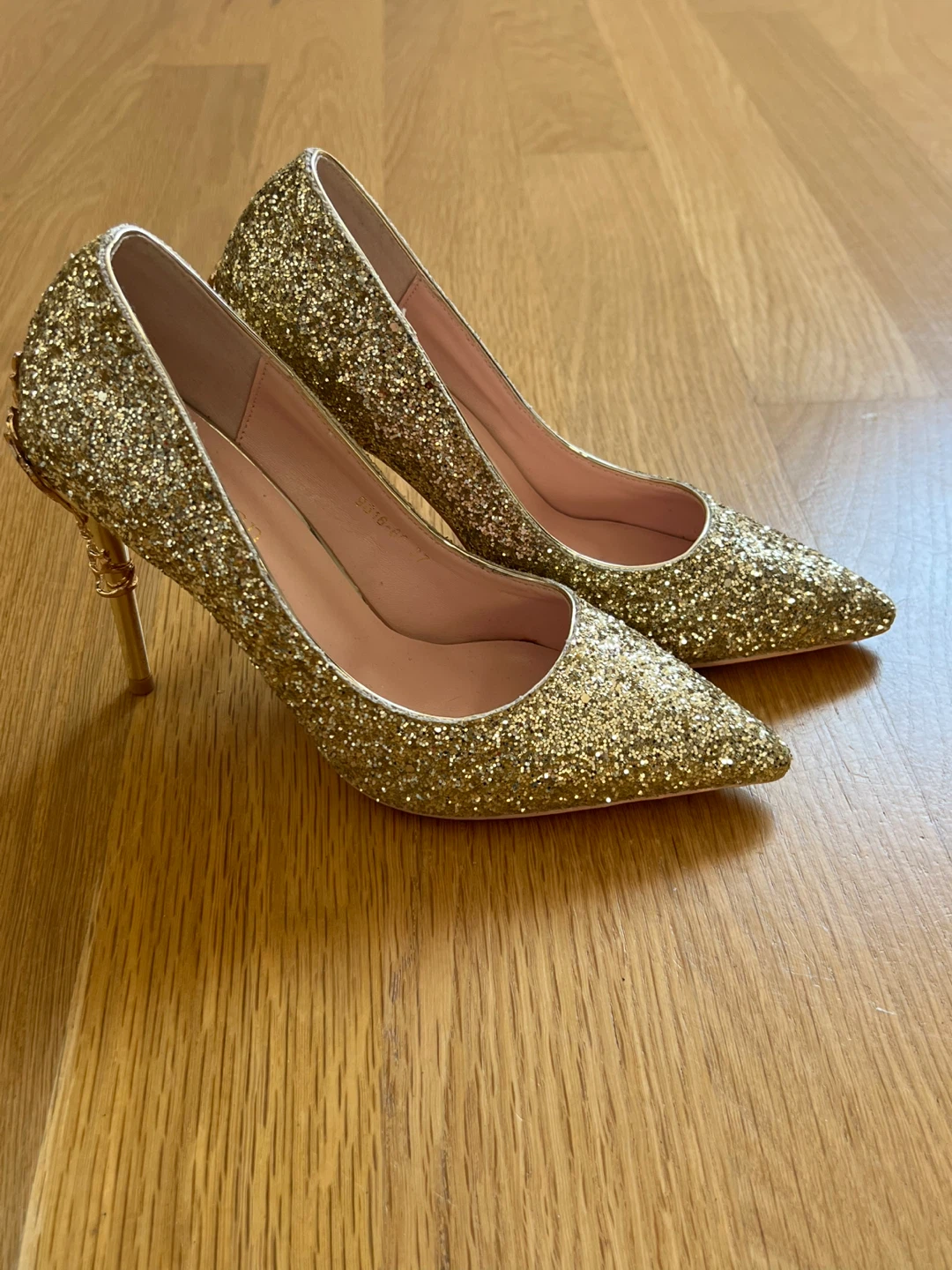 Sparkly Gold Glitter Stiletto Heels - Size 37