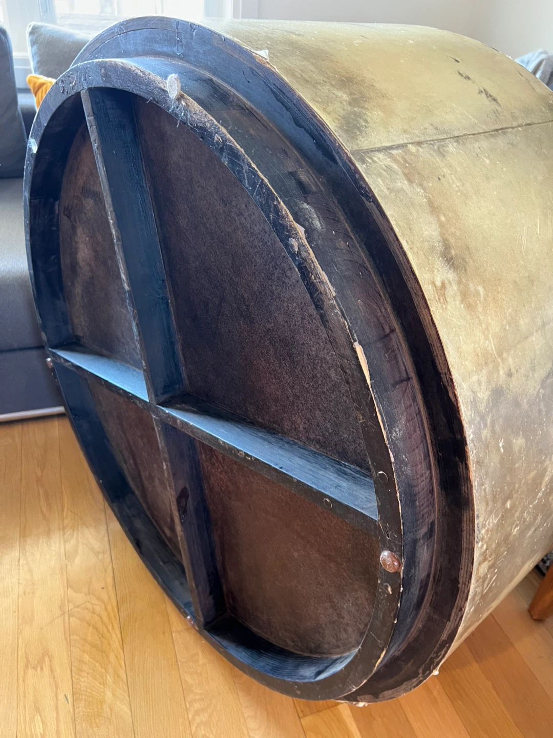 Round Drum Style Coffee Table - photo 3