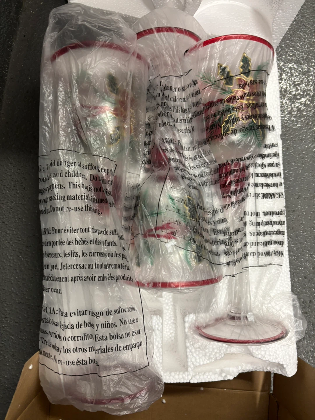 Set of 3 Christmas Stemmed Glasses - photo 2