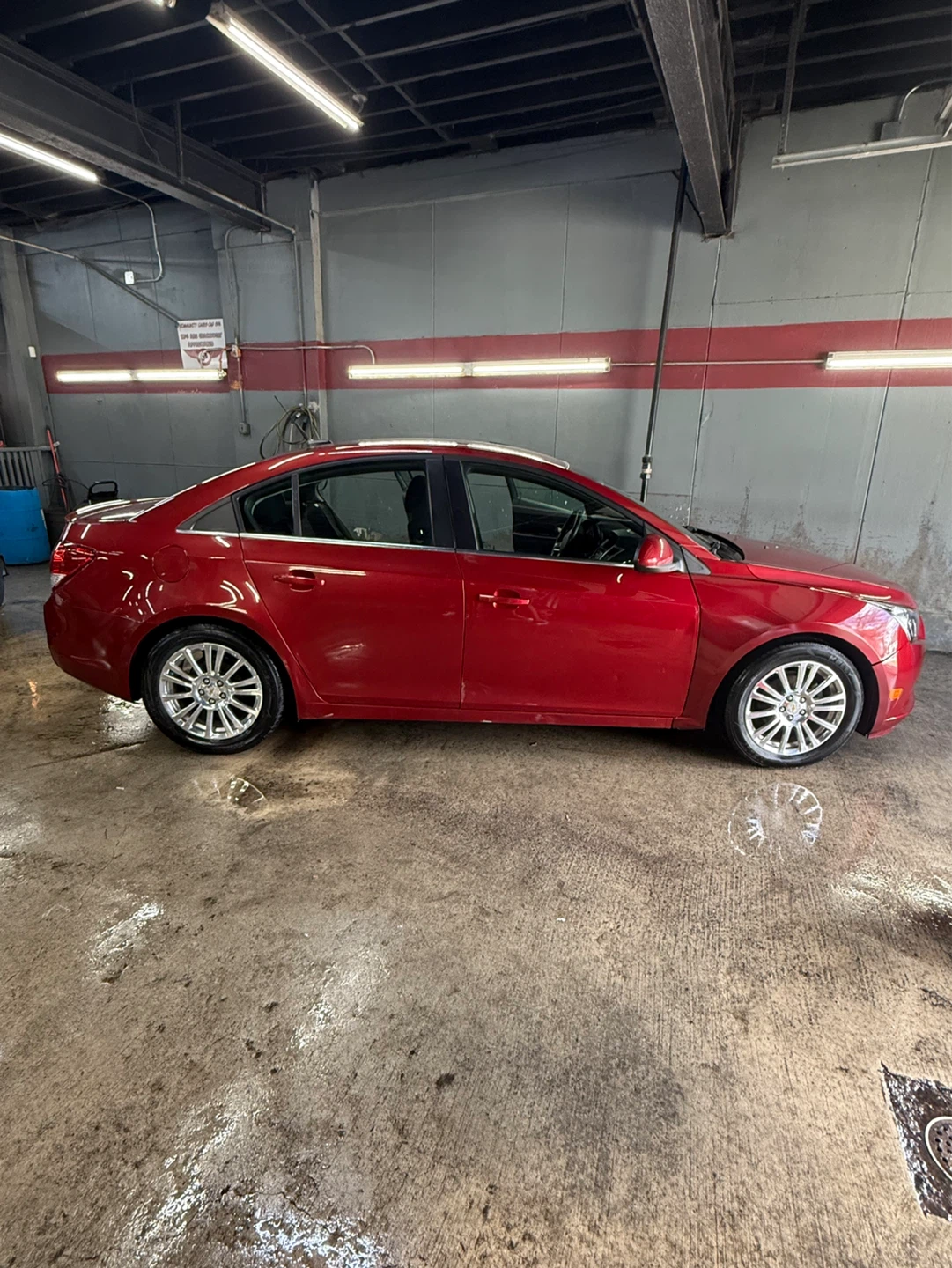 2011 Chevrolet Cruze Sedan - photo 2