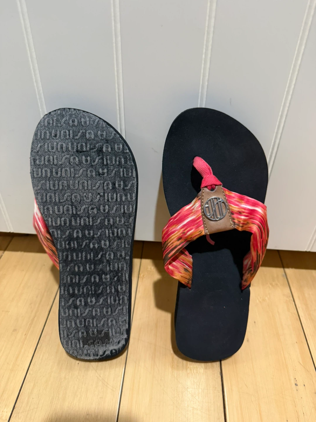 Juicy Couture Flip Flops - photo 2
