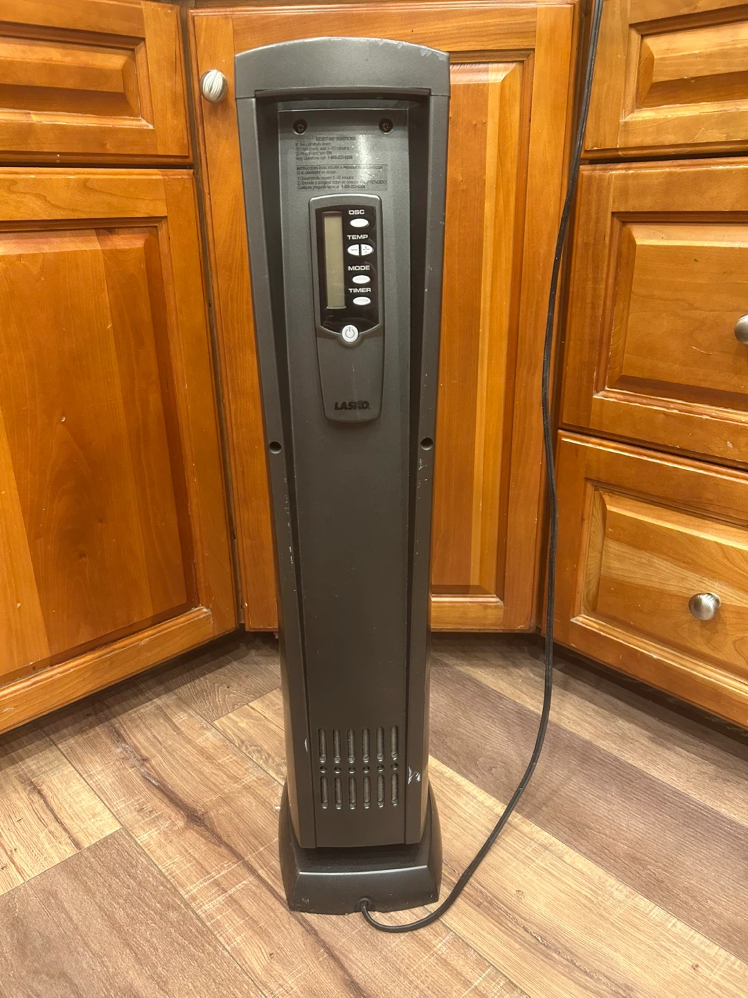 Lasko Ceramic Air Heater Model 5565 - photo 3