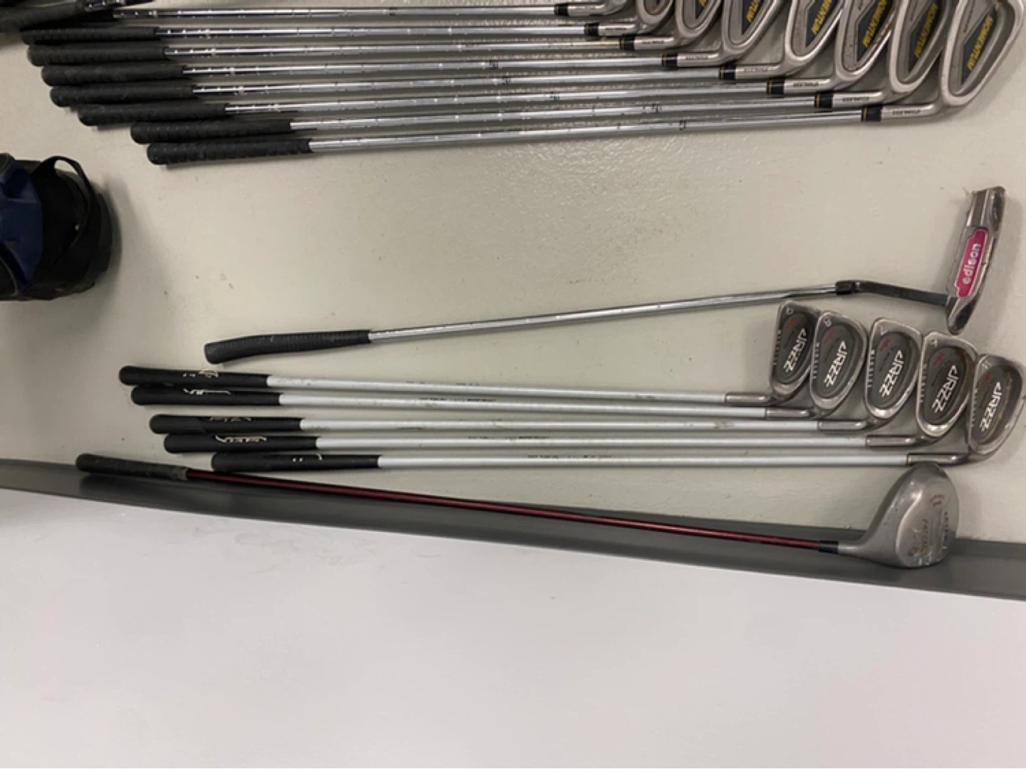 2 Golf Sets + Bag (Mixed Brands - photo 2