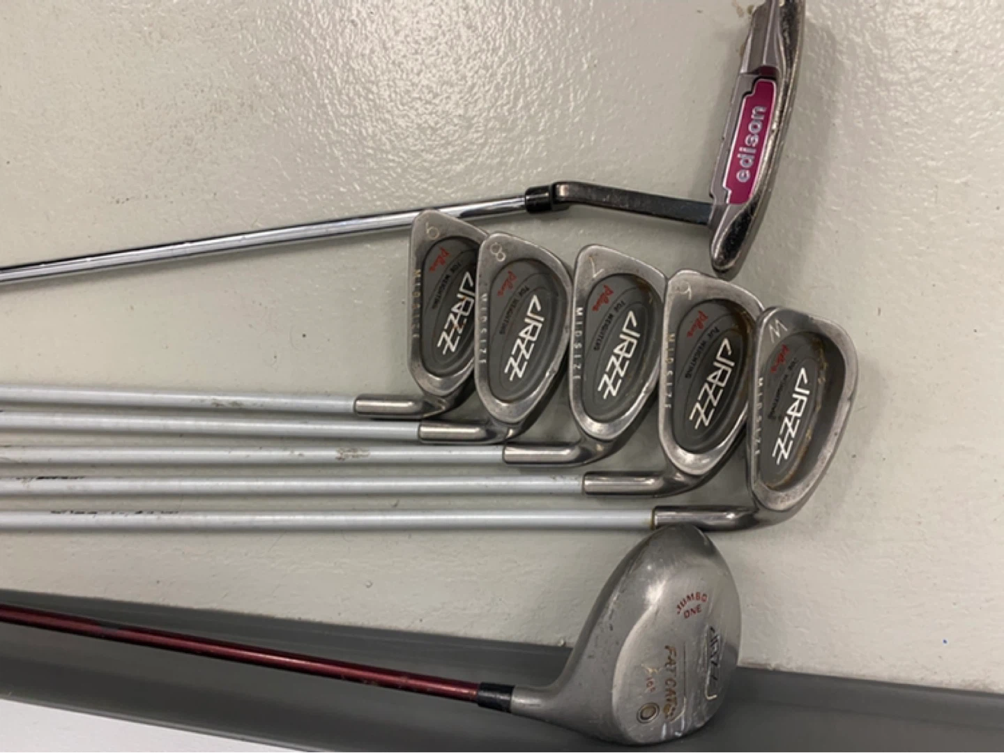 2 Golf Sets + Bag (Mixed Brands - photo 3
