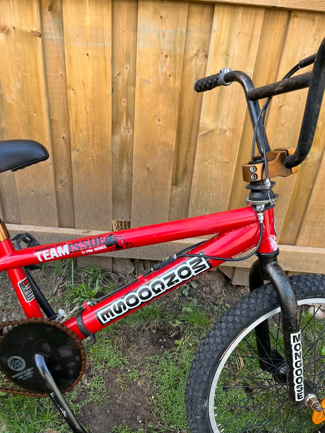 Mongoose Team Issue Red BMX Bike - photo 3
