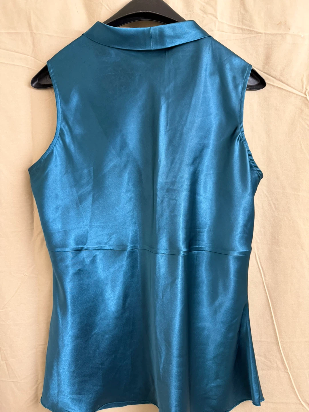Danier Sleeveless Blouse Teal L/G - photo 2