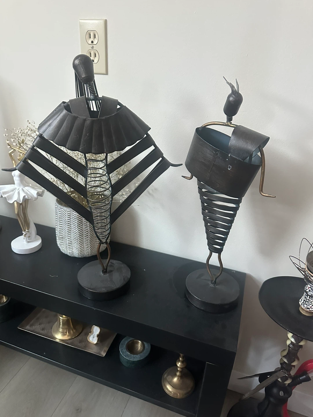 Set of 2 Metal Figurines - photo 2