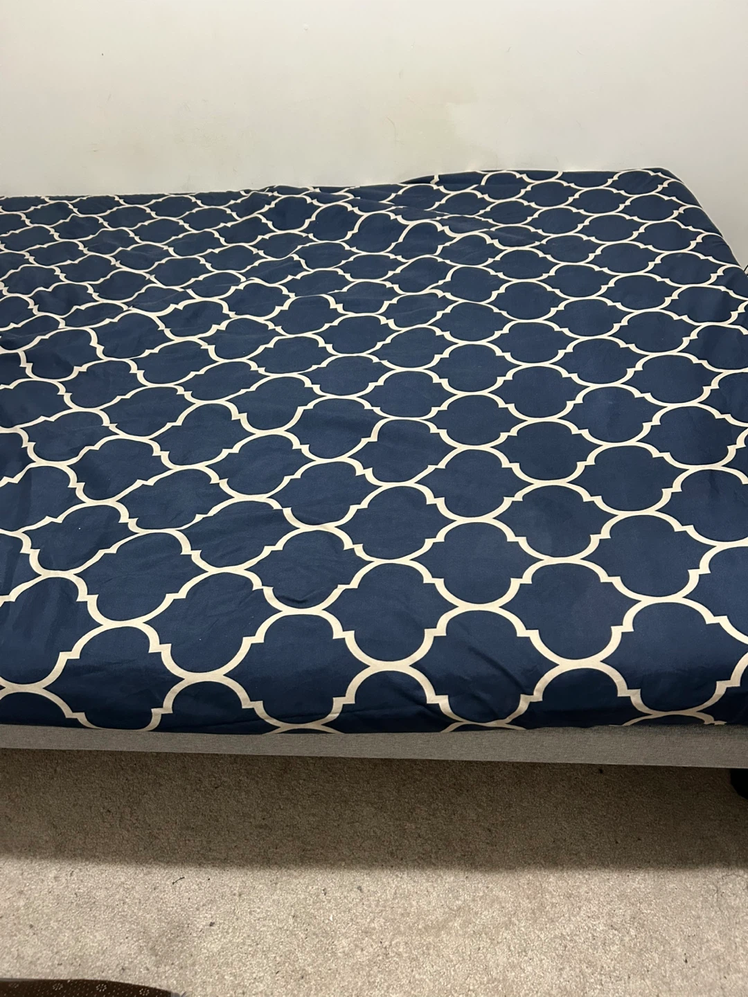 Queen size Bed Frame - photo 4