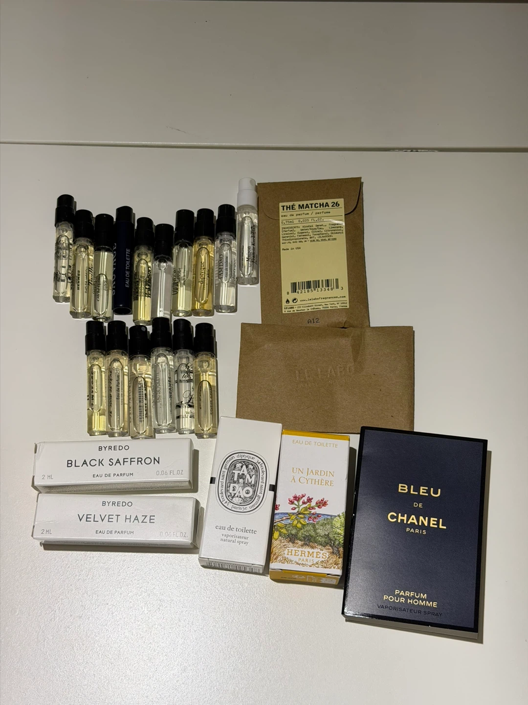 Luxury brands perfume samples