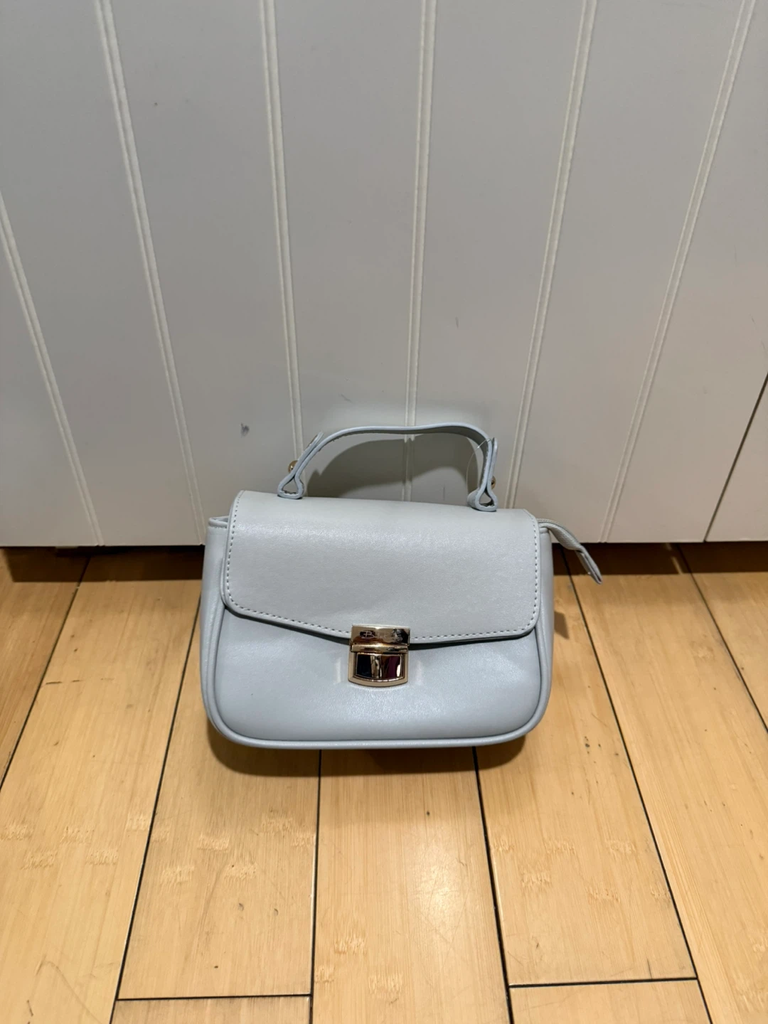Light Gray Faux Leather Top Handle Handbag with Chain Strap