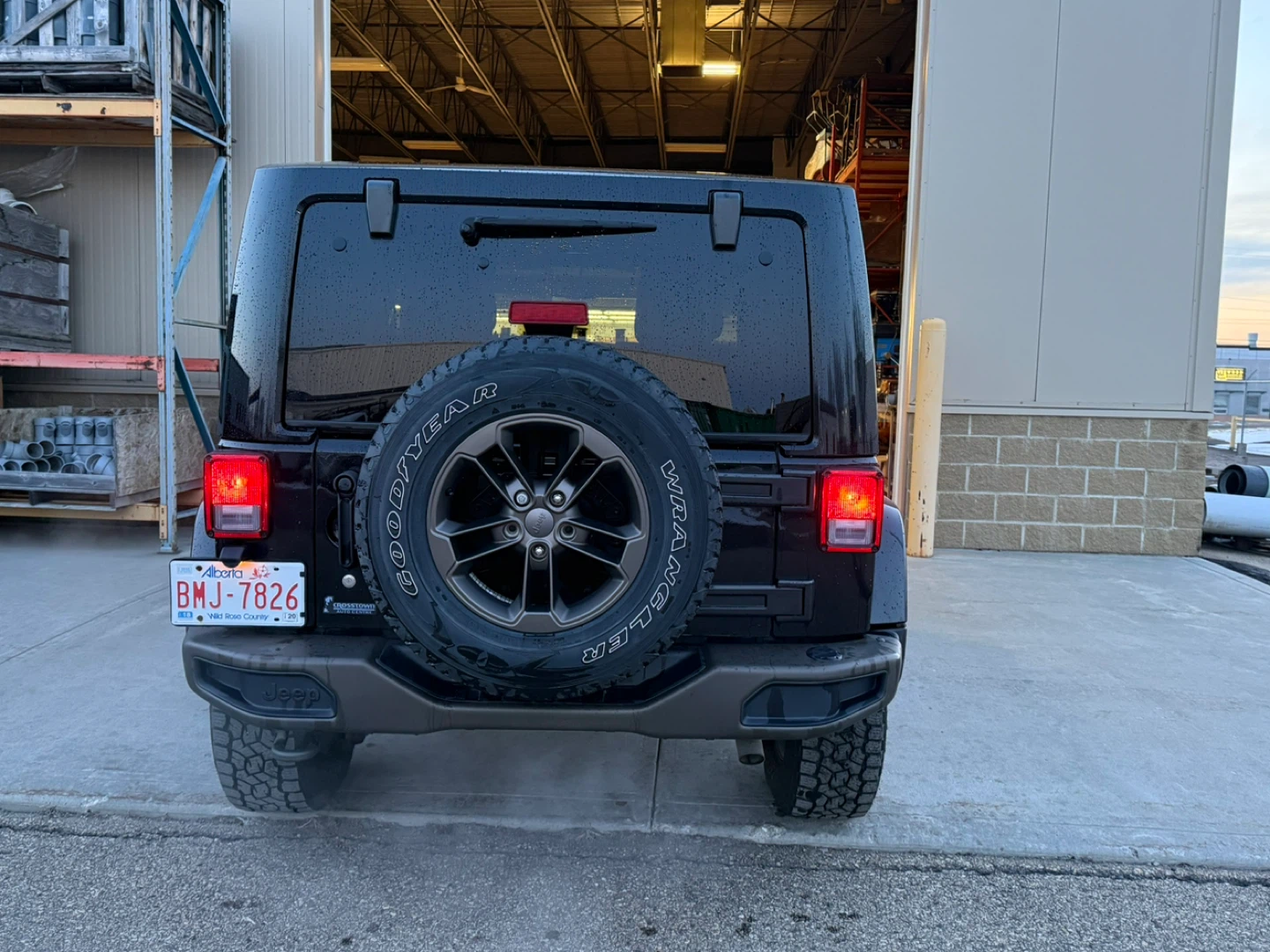 2016 Jeep Wrangler 2-Door (75th Anniversary) - photo 2