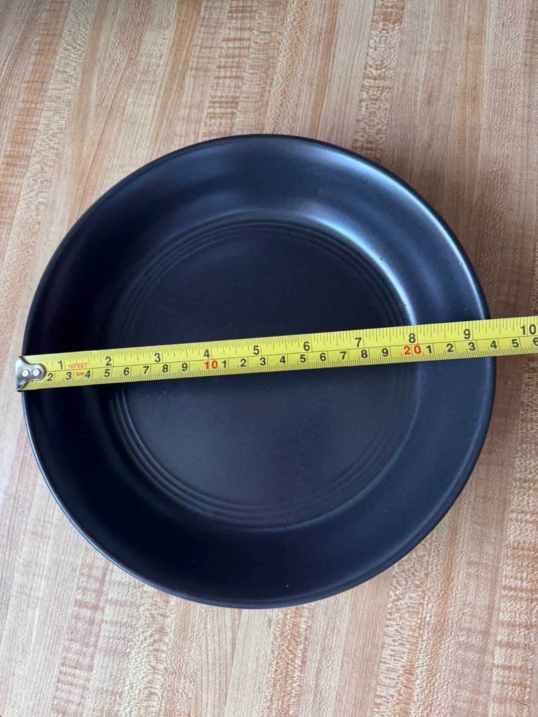 2 black dinner plates - photo 4