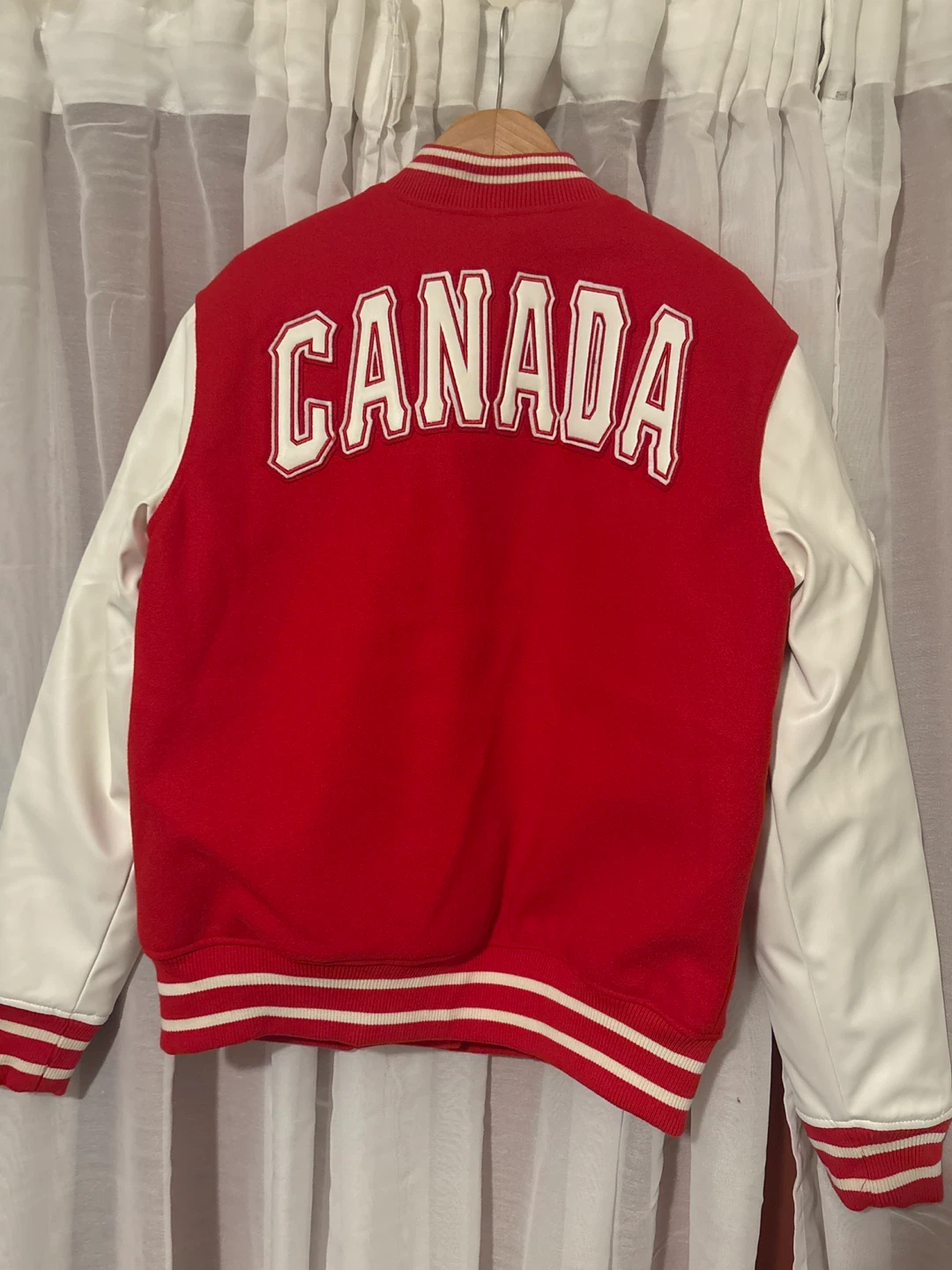 FIFA Limited Edition Canada Varsity Jacket - Medium - photo 5