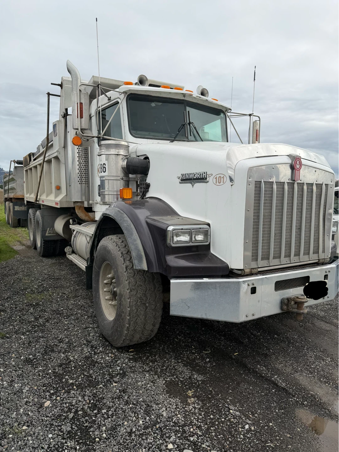 Kenworth Dump Truck - photo 3