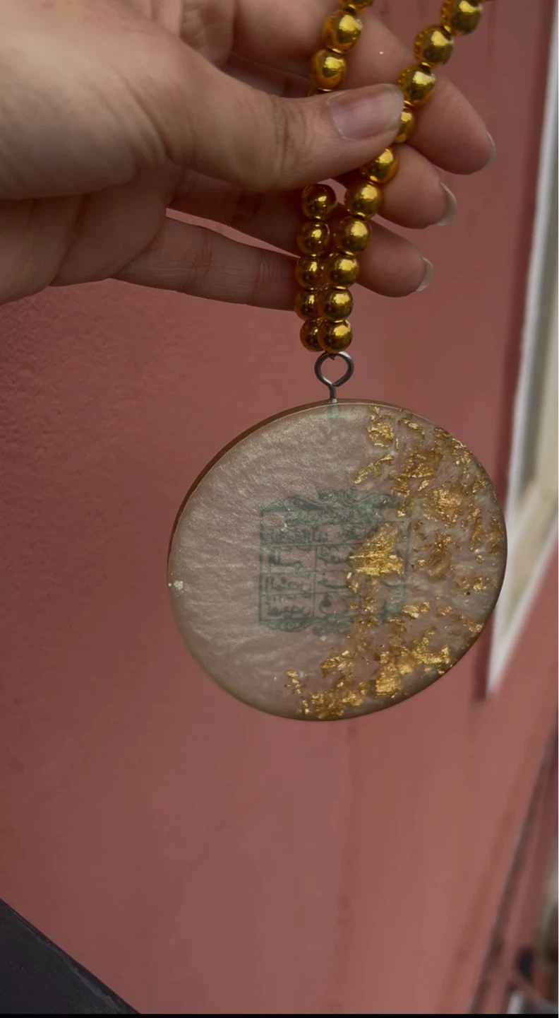 Resin Wall Hanging with Gold Flakes and Arabic Script - photo 2