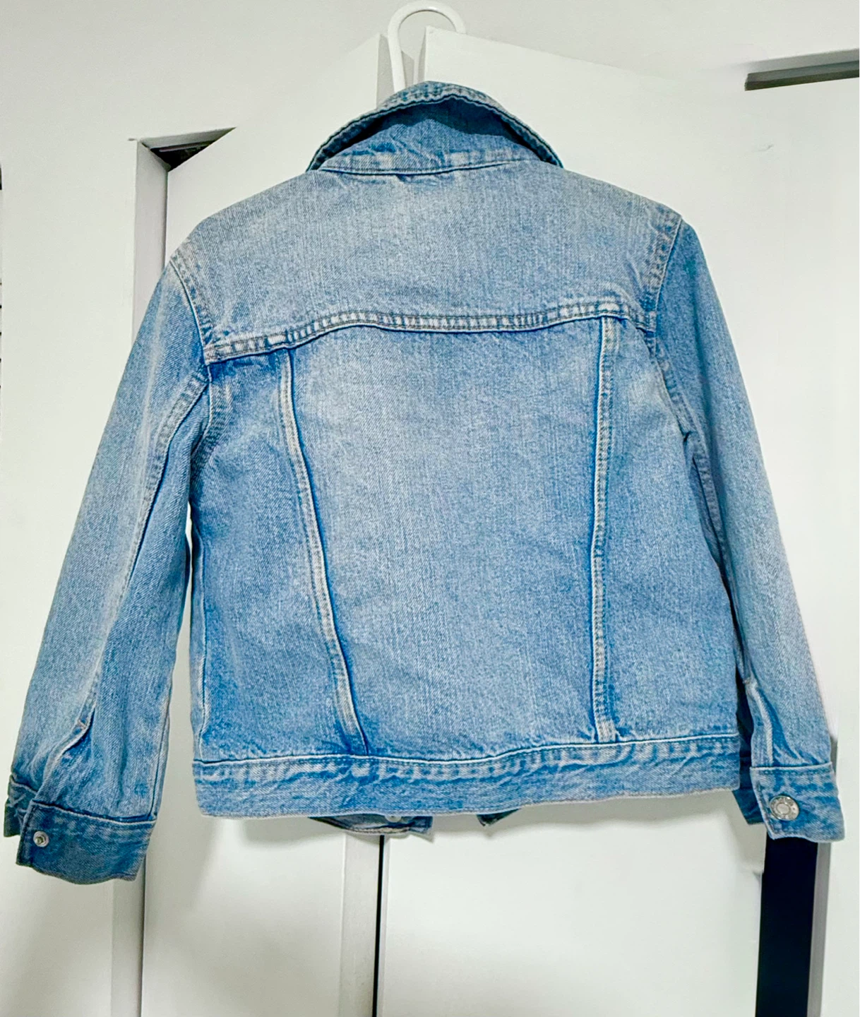 GAP Kids Denim Jacket BNWOT small 6-8y old 15$ - photo 3
