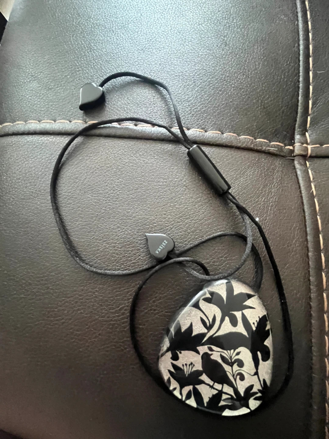 Zsiskadesign Prima Heart Pendant Necklace Black Floral
