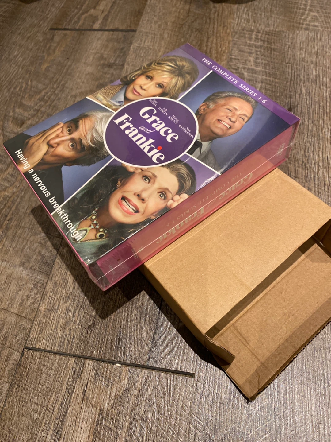 Grace and Frankie: The Complete Series 1-6 DVD Set - photo 2