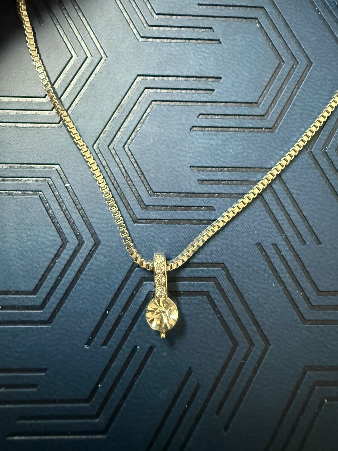 Silver-tone Pendant Necklace with Rhinestones - photo 2