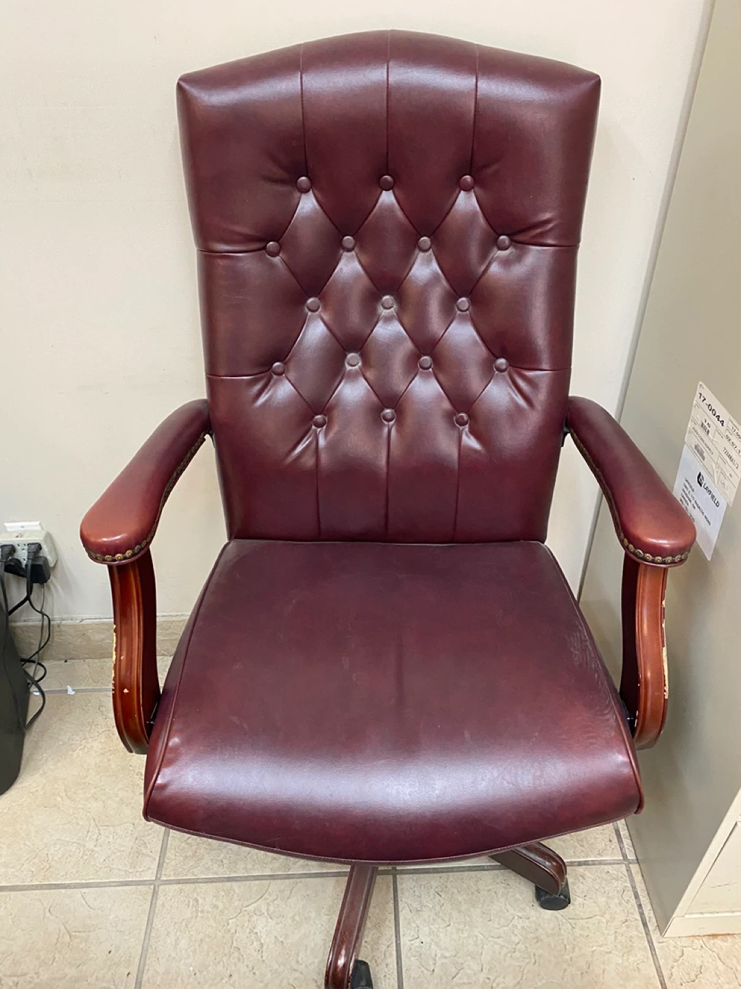 Maroon Tufted Executive Office Chairs 3 In Total - photo 2