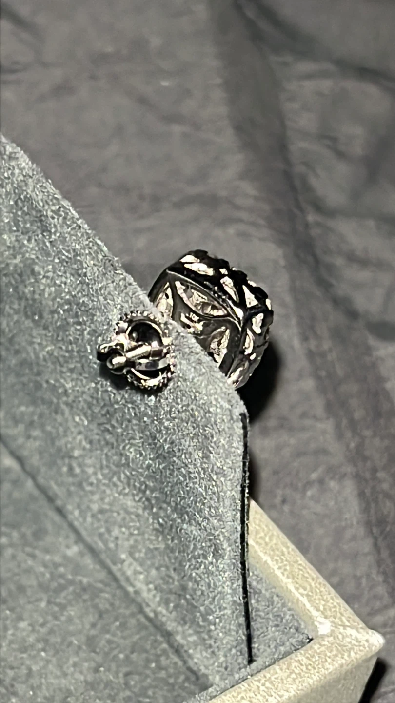 10K White Gold Diamond illusion Stud Earrings - photo 4