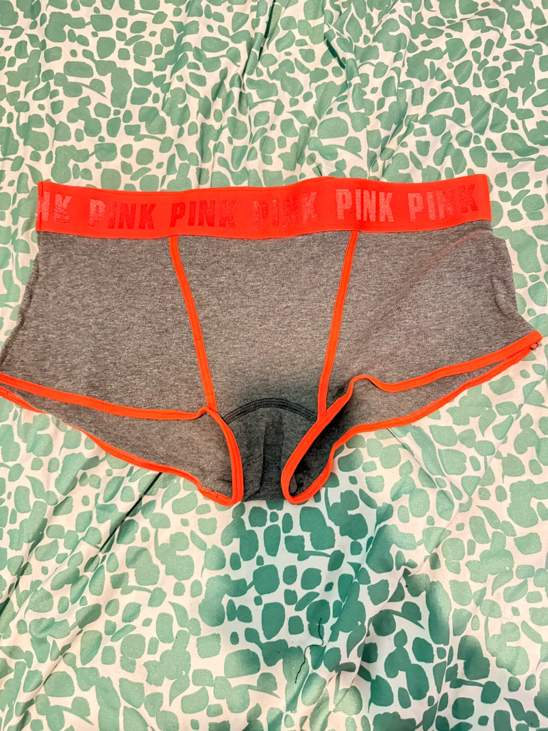 New Victoria's Secret PINK "Resting Witch Face" Boy Shorts L/G - photo 3