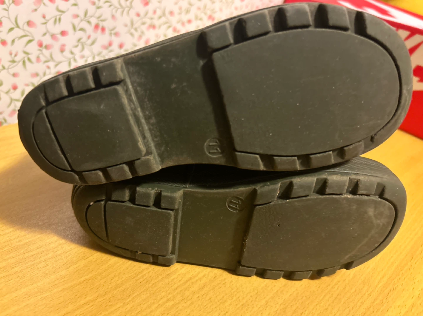 Kids Dinosaur Rain Boots Size 11 - photo 2