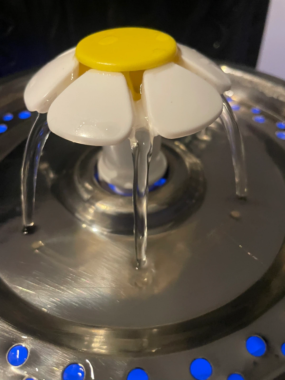 Pet Water Fountain with 10 new filters - photo 5