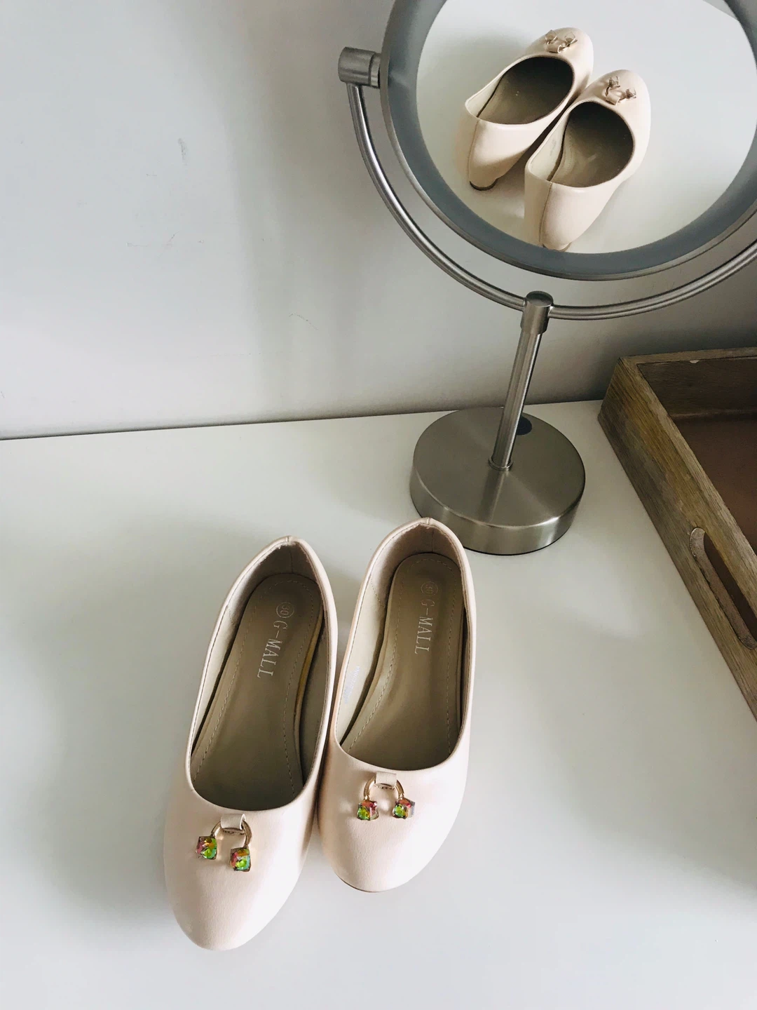 Kids pumps