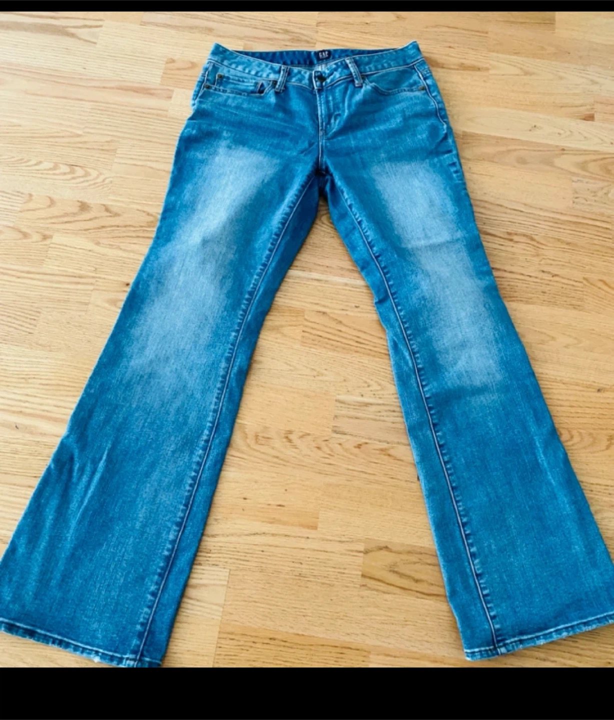 GAP Denim "Long and Lean" Jeans - Size 6/28R