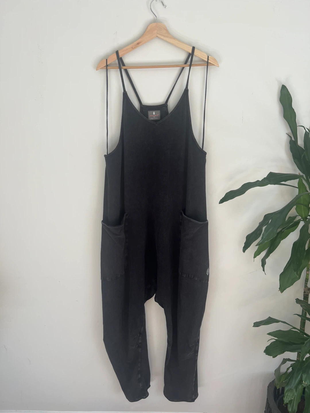 Free People Movement Black hot shot onsie - photo 2