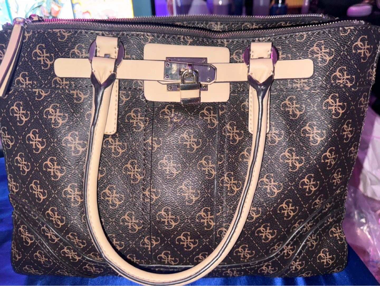 Guess Monogram Tote Bag - photo 4