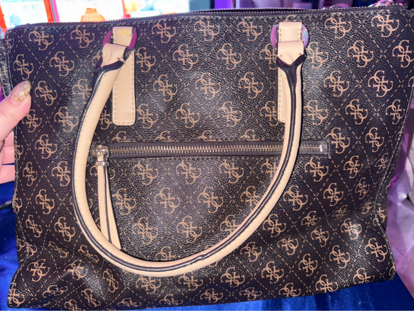 Guess Monogram Tote Bag - photo 2