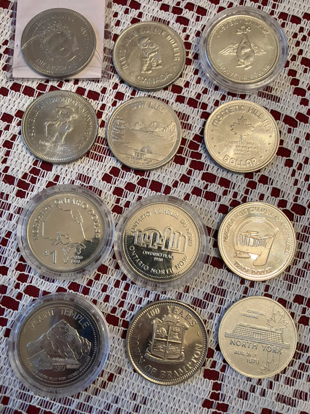 Collection of 27 Canadian Commemorative Dollars and Tokens - photo 3
