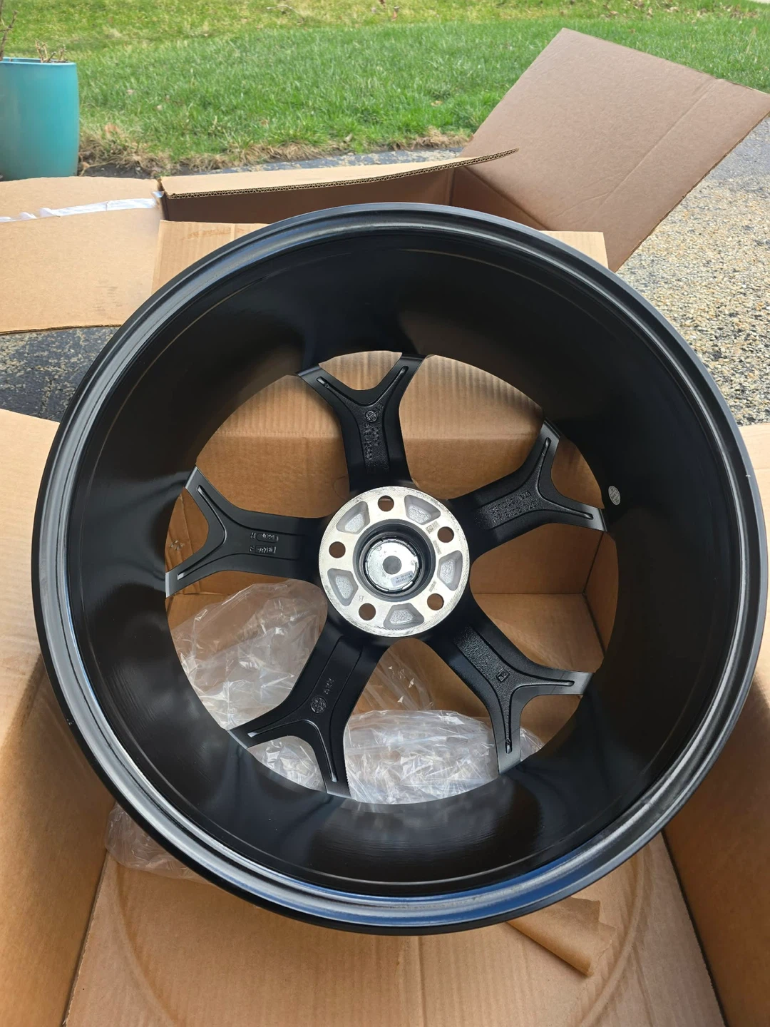 4- Sport Edition Gloss Black 20” Wheels - photo 3