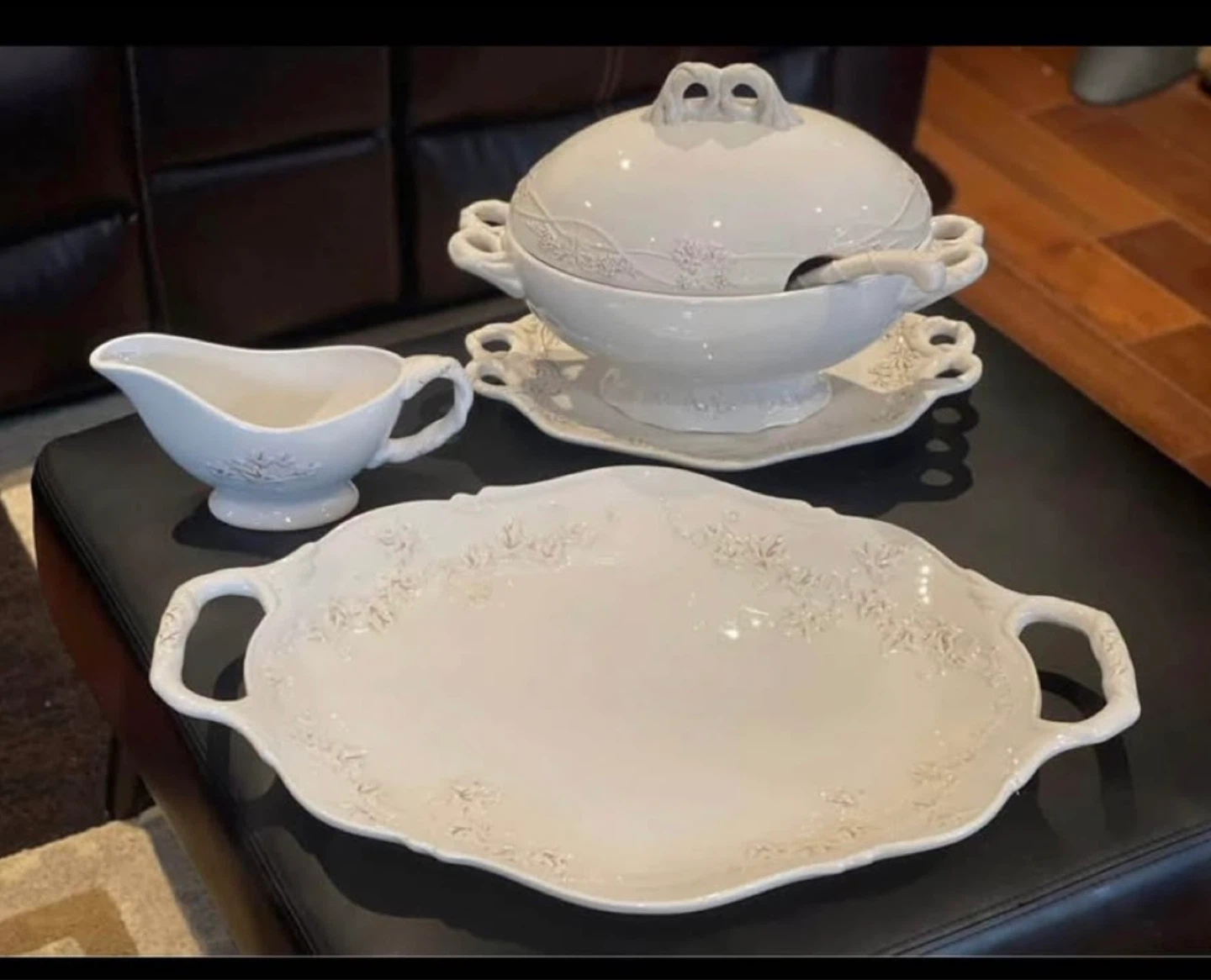 Ceramic serving set